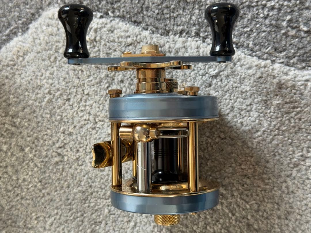 【未使用品】アブ アンバサダー 5500CDL シルバーブルー