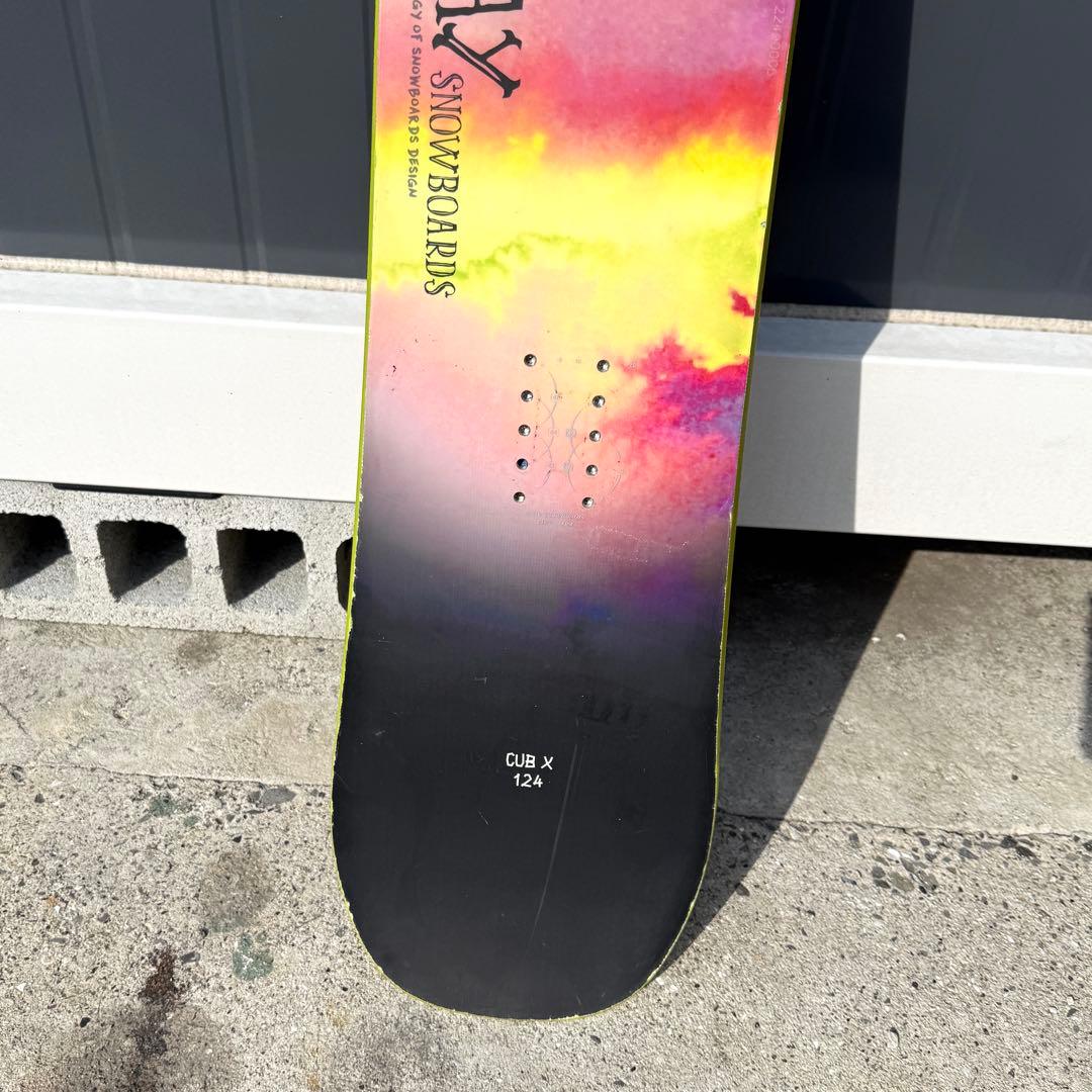【美品】GRAY グレイ CUB X キッズ 板 スノーボード 124cm