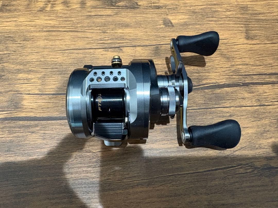 リール SHIMANO 23CALCUTTA CONQUEST BFS XG RIGHT
