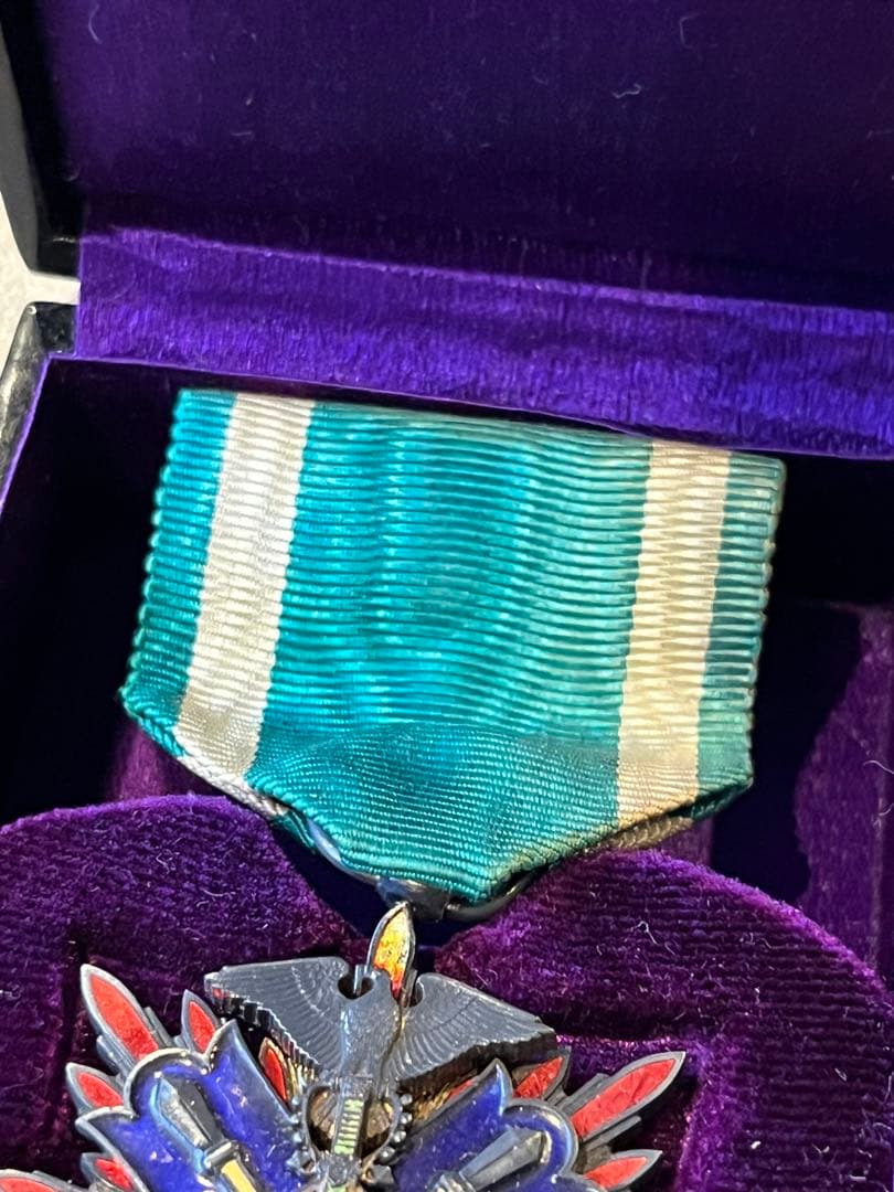 旧日本軍　金鵄勲章　功五級金鵄勲章　美品　勲章　コレクション