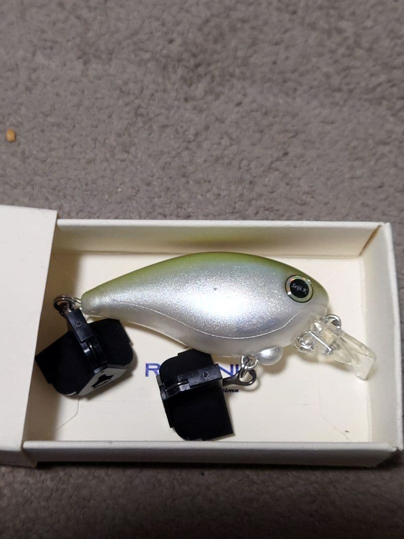 レヴォニック Dot SIX