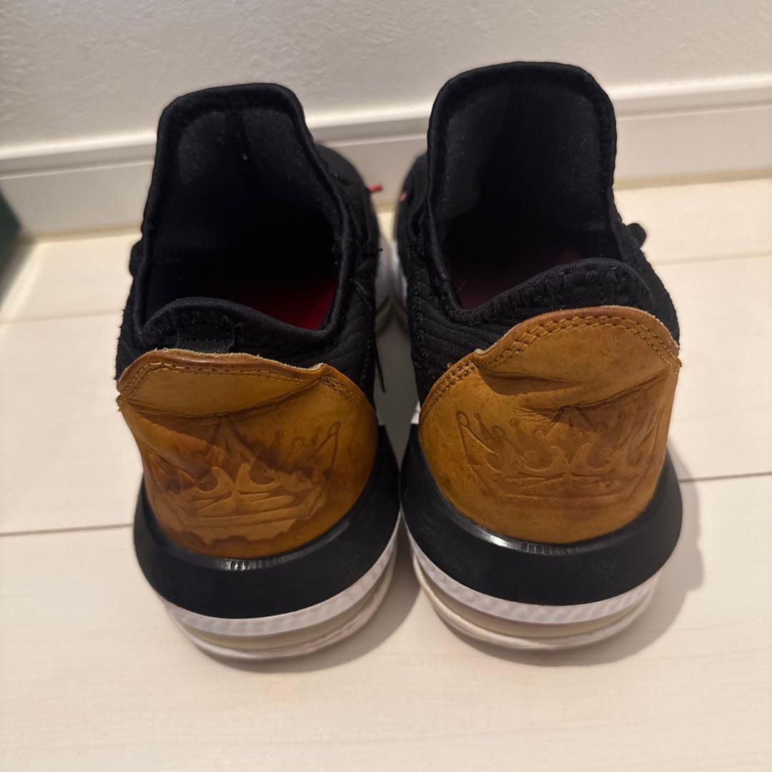 NIKE LEBRON XVI LOW レブロン16 26.5㎝　スニーカー