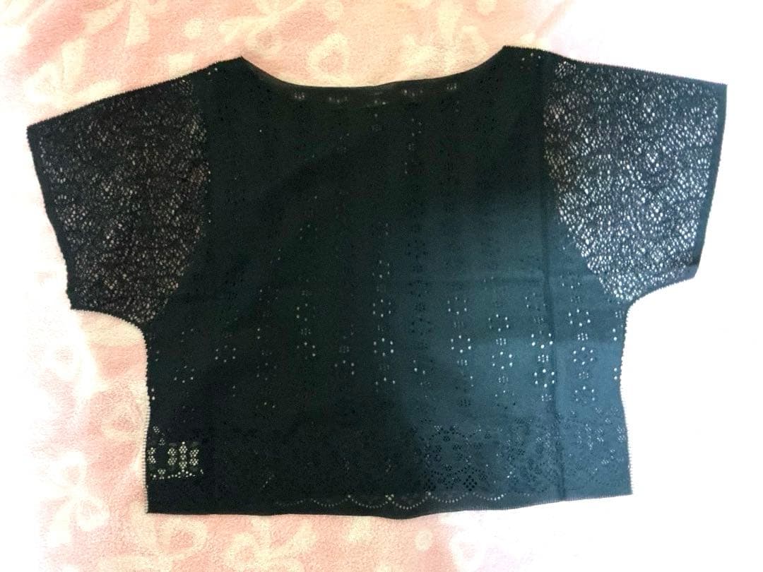 アイレット　レースニット　Tシャツ　ブラック　新品　タグ付　バレエ　ヨガ
