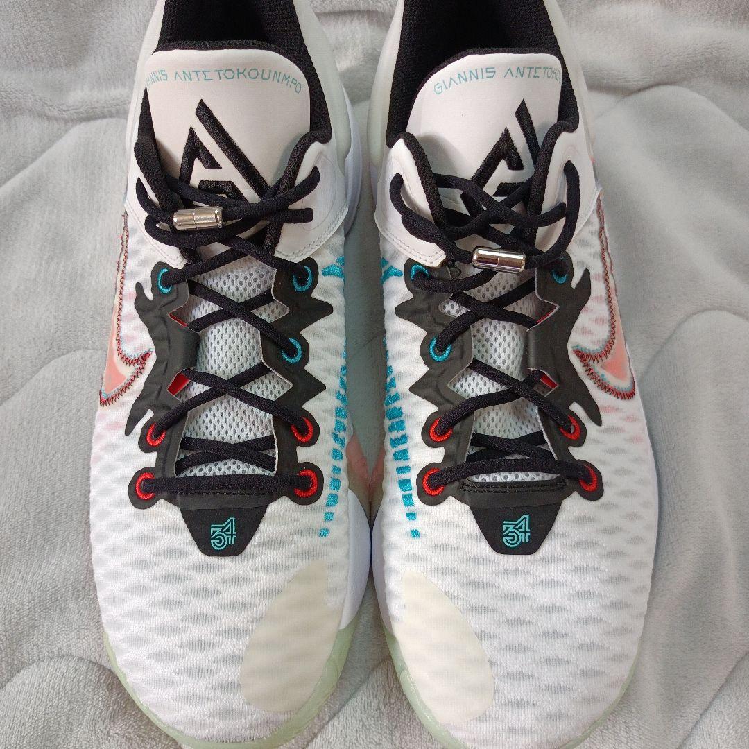 [極美品]　Nike Giannis mmortality　29.5cm