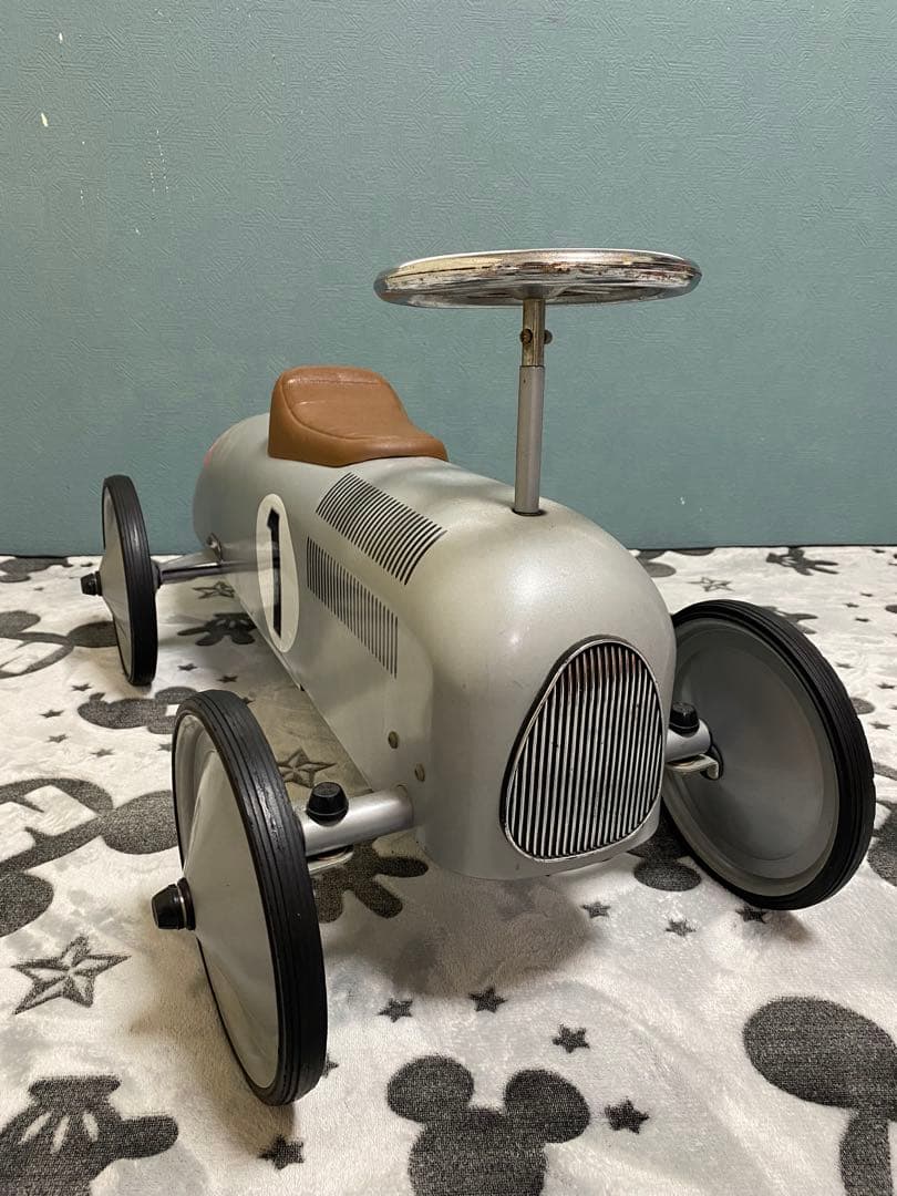 アルタバーグ　ARTABURG classic racer インテリア　店舗