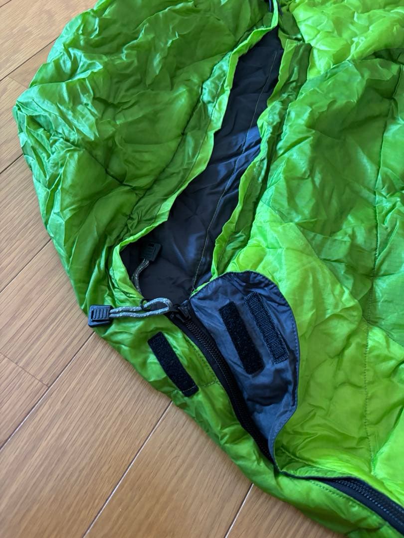 ISUKA Ultra Light 寝袋 グリーン　イスカ