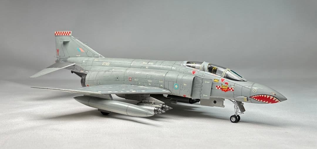 【完成品】フジミ 1/72 ブリティッシュ ファントム FGR.2 F-4