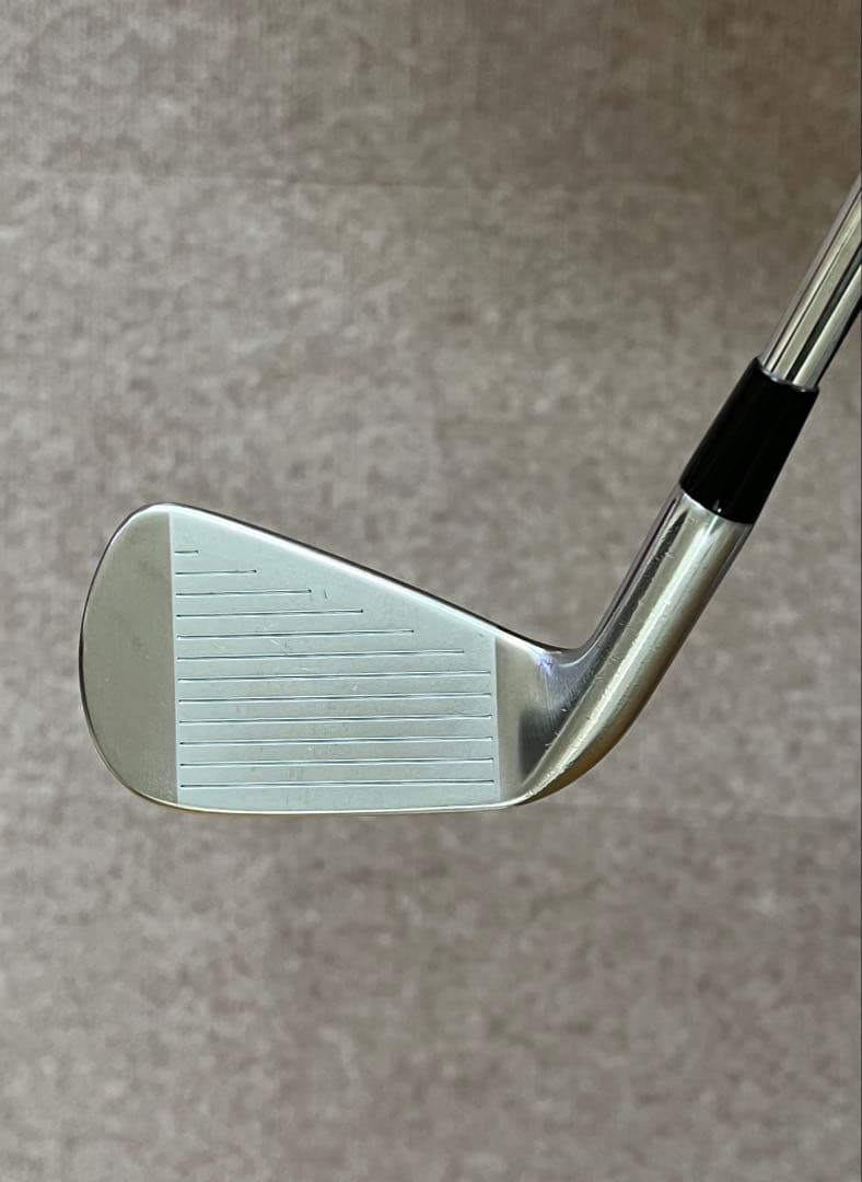 Titleist 712U ユーティリティ 4番