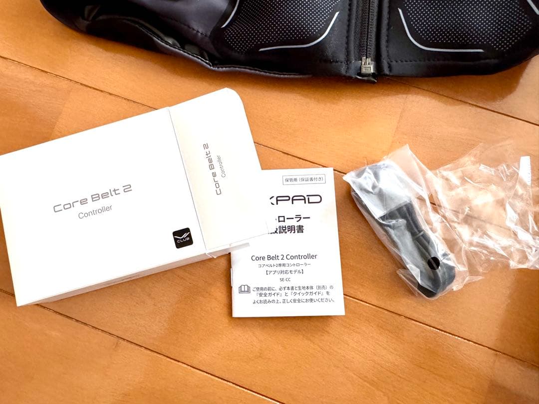 美品 シックスパッド コアベルト2 S Core Belt2 箱・MTG