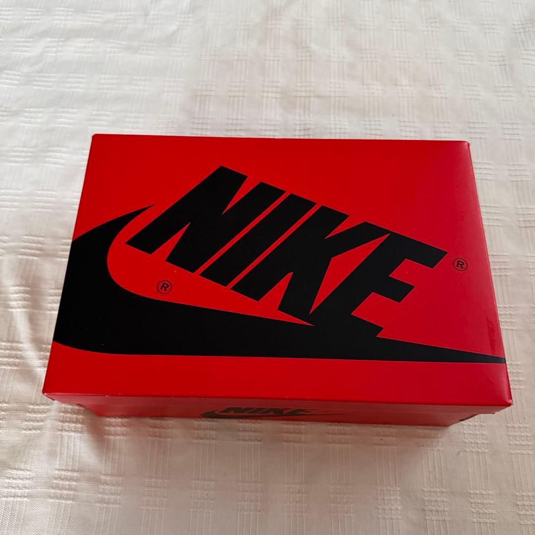 ジョーダンAIR JORDAN 1 RETRO HIGH OG 青黄　23.5