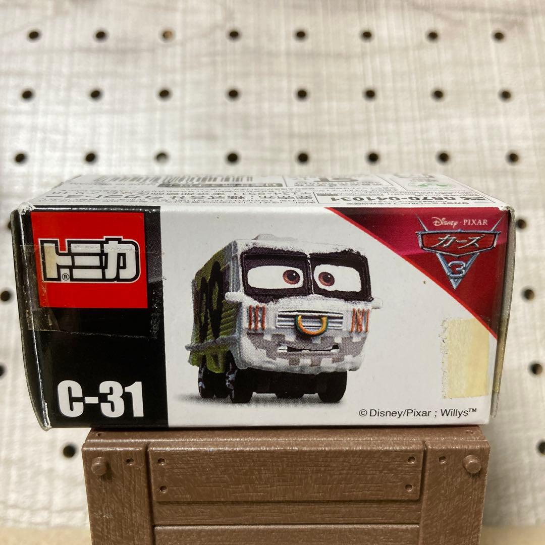 カーズ トミカ C-31 アーヴィー (スタンダードタイプ)