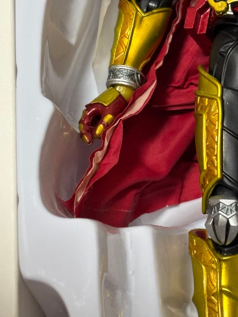 S.H.Figuarts 真骨彫製法　仮面ライダーキバエンペラー、ダークキバ