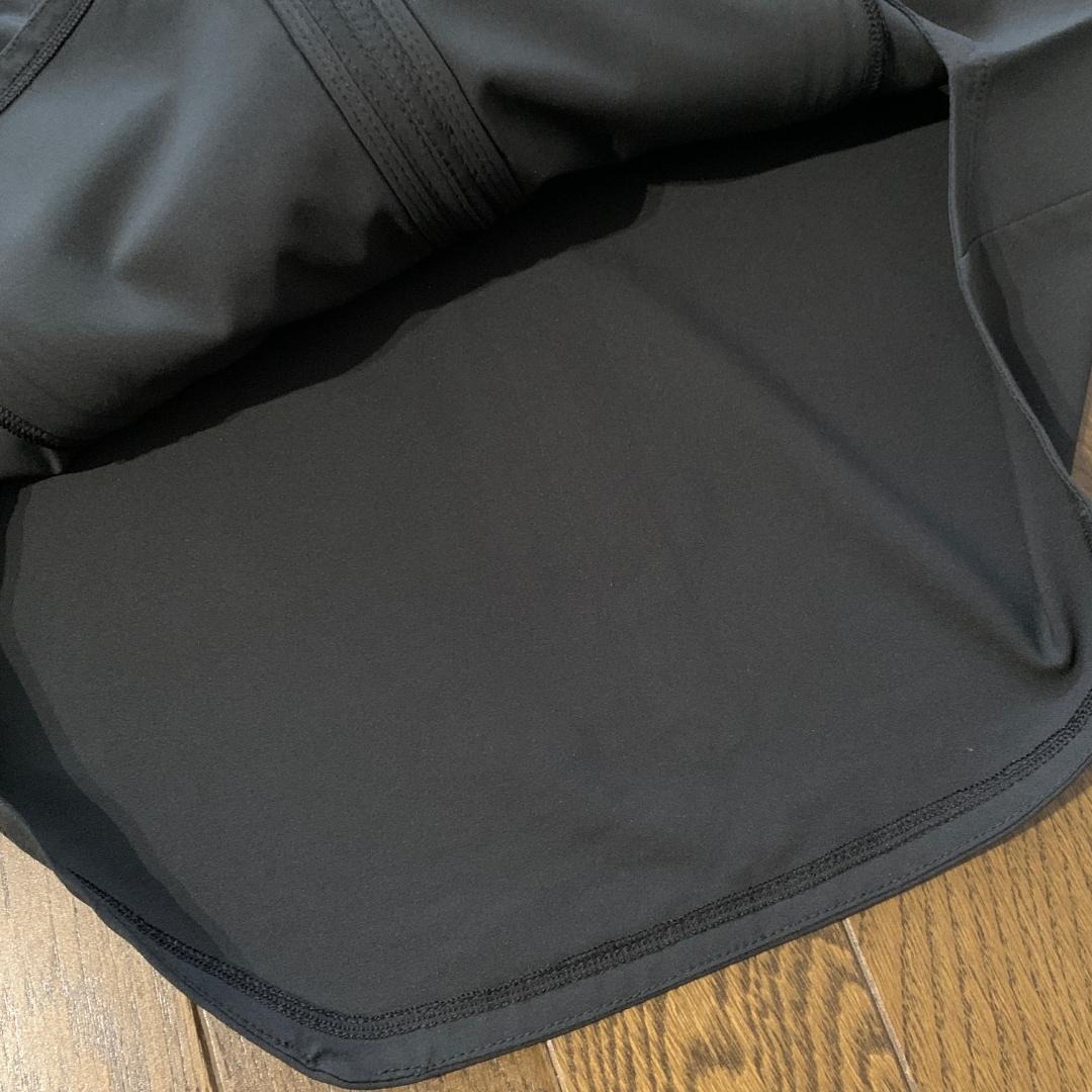 ２XU　エアロジャケット　ランニングジャケット　レディースXS　ブラック
