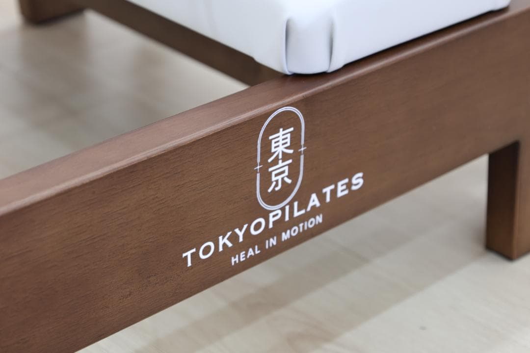 1台入荷［送料込み新品］ダークウッドピラティスリフォーマー セット