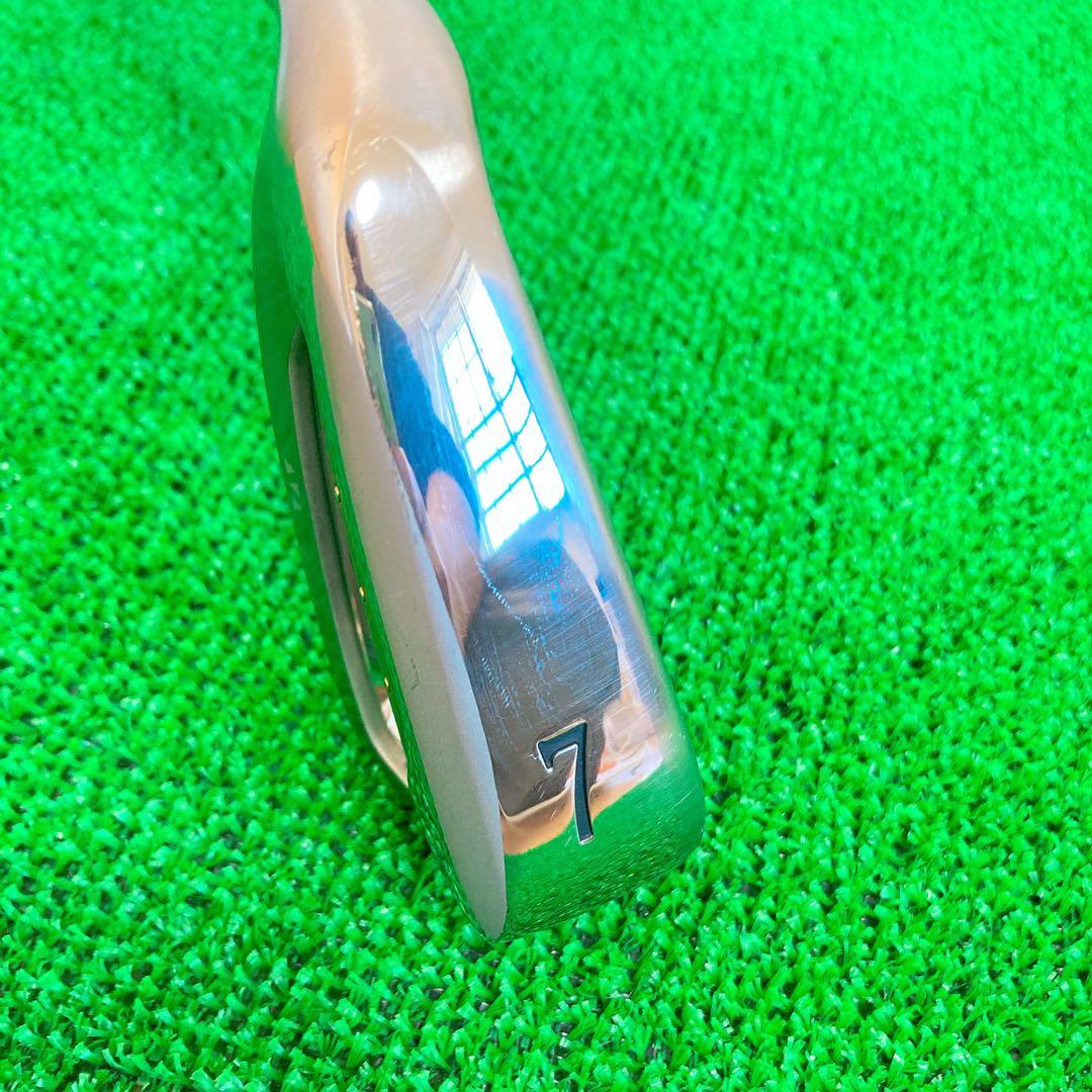 極美品　屋外未使用　XXIO MP1300 レフティ　7番　アイアン　単品　R