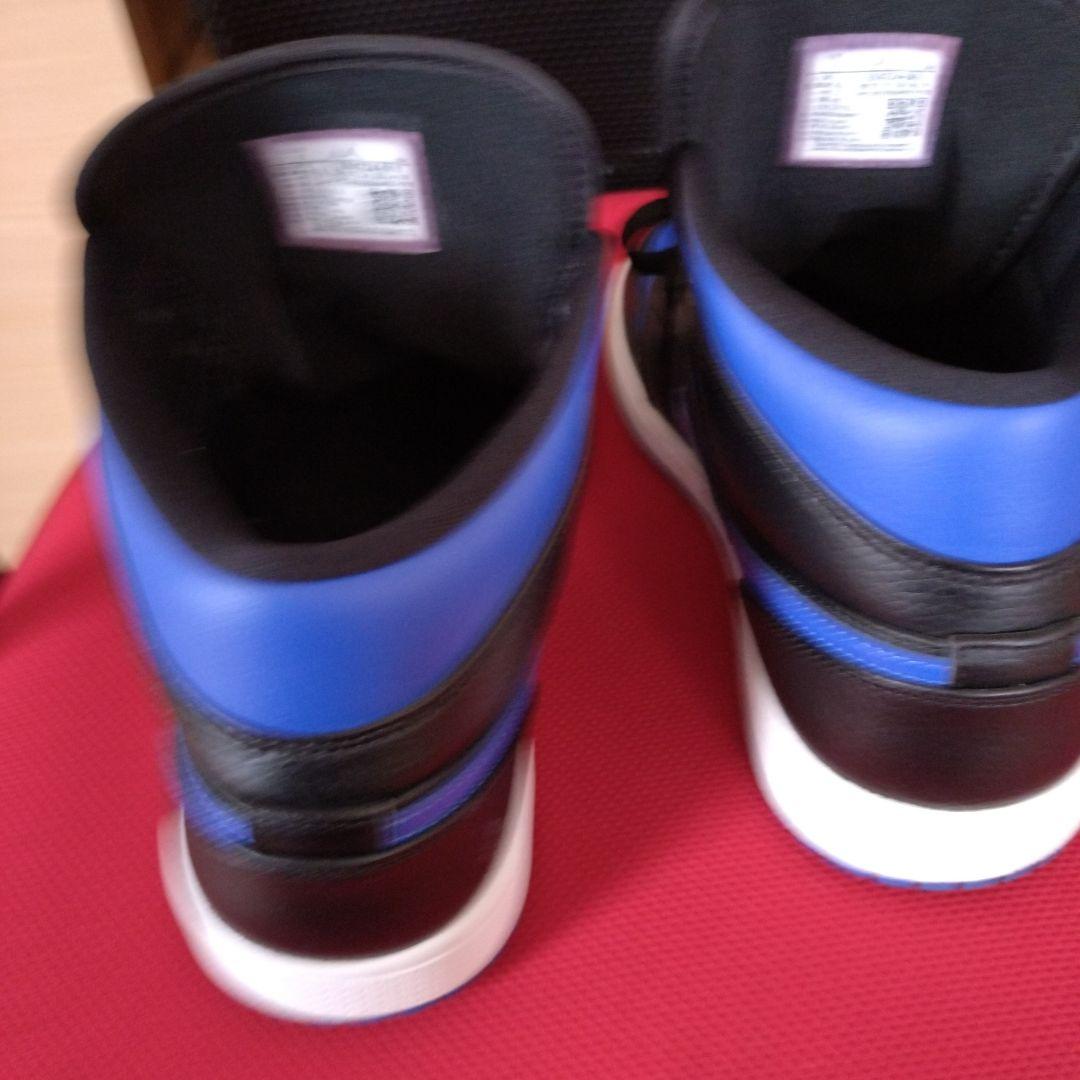 NIKEエアジョーダン1 MID ブラック／ブルー