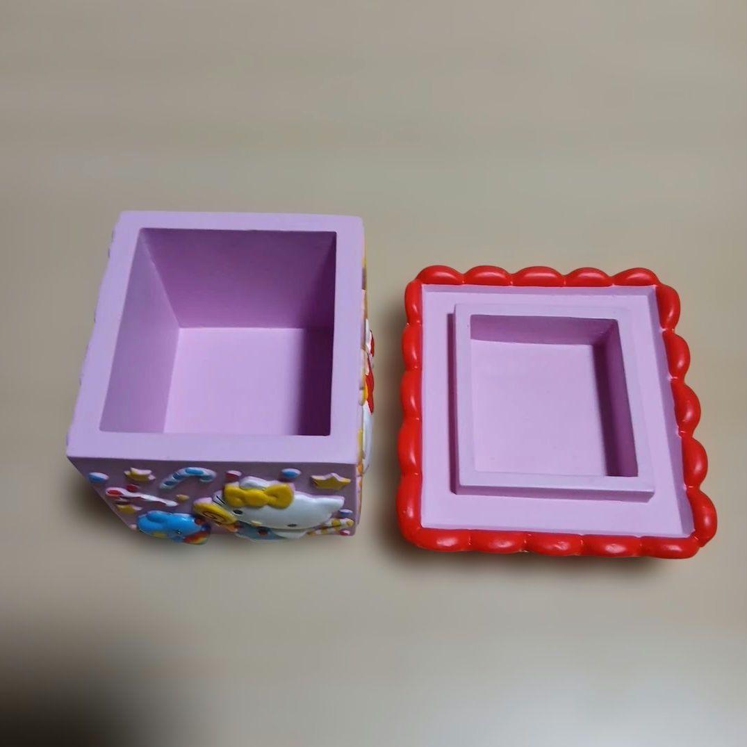 キティ　レジン　小物入れ