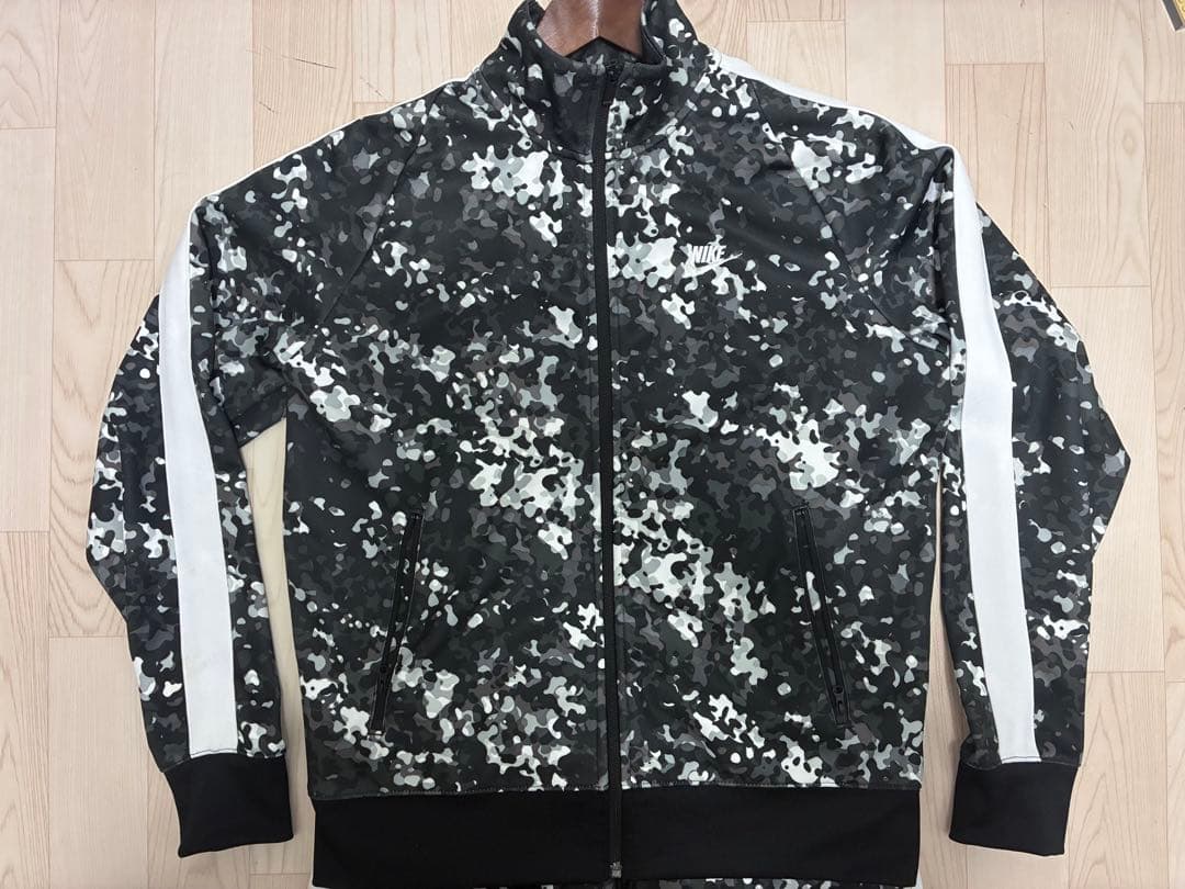 NIKE セットアップ ジャージ 総柄 迷彩 カモフラージュ トラックジャケット