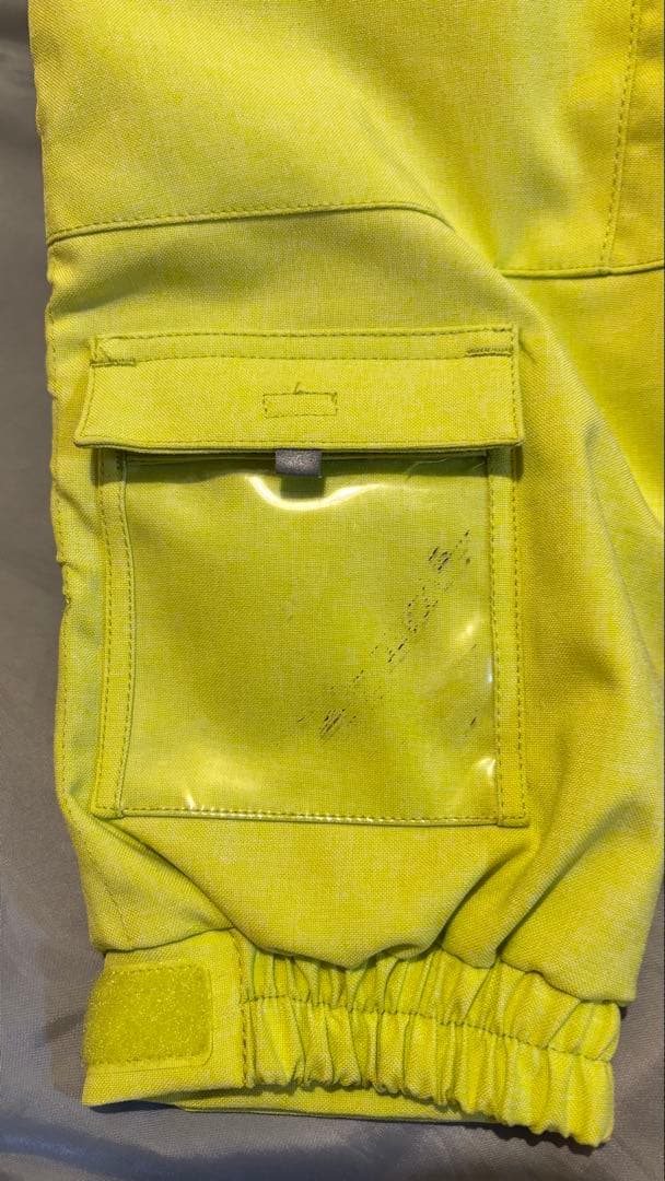 【美品 】デサント ジュニア スキーウェア 上下セット 150 手袋２組付き