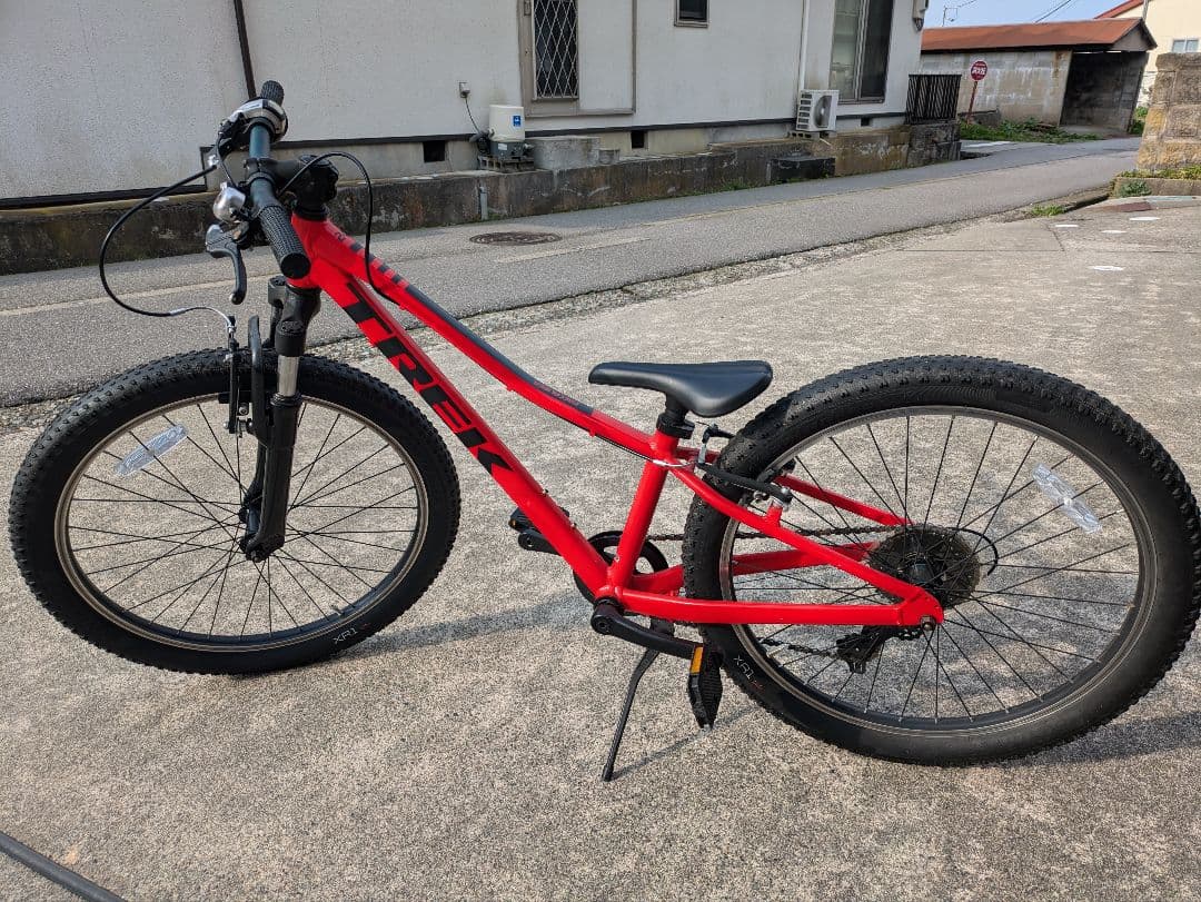 Trek 24インチ キッズバイク 赤 (引き取り可能な方)