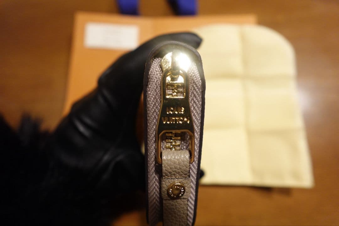 Louis Vuitton モノグラム ケース　財布