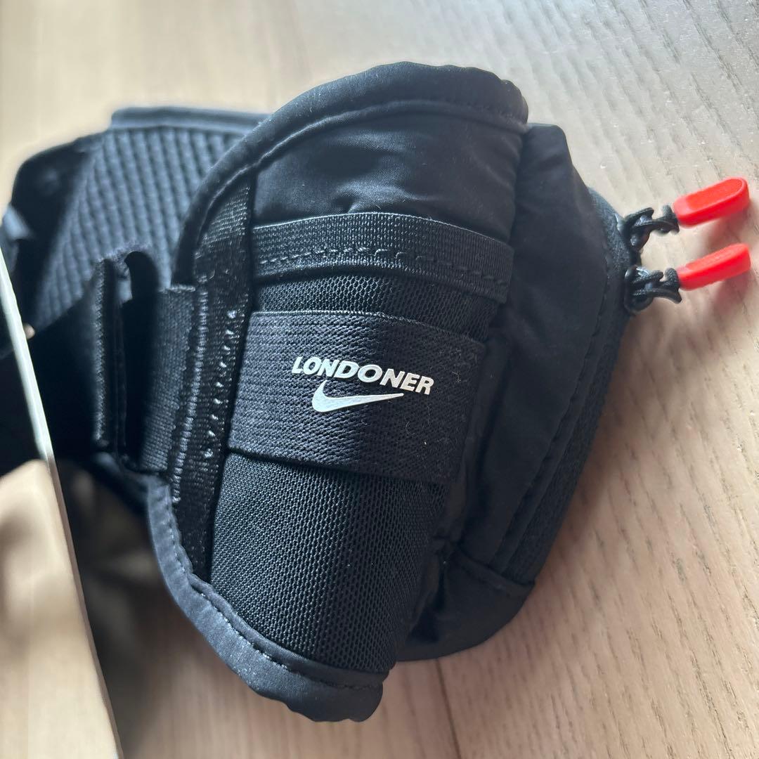 希少！NIKE ランニングポーチ　未使用　London限定