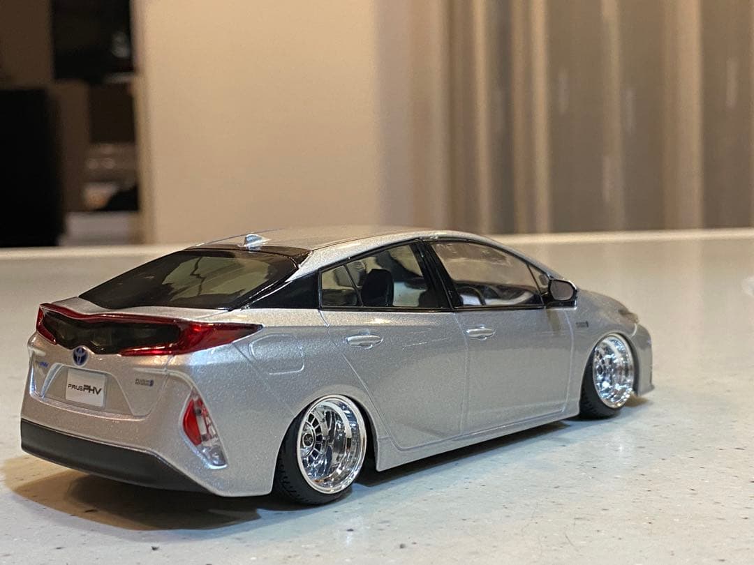 プリウス　PHV ローダウンカスタム 1/30 ダイキャストモデル