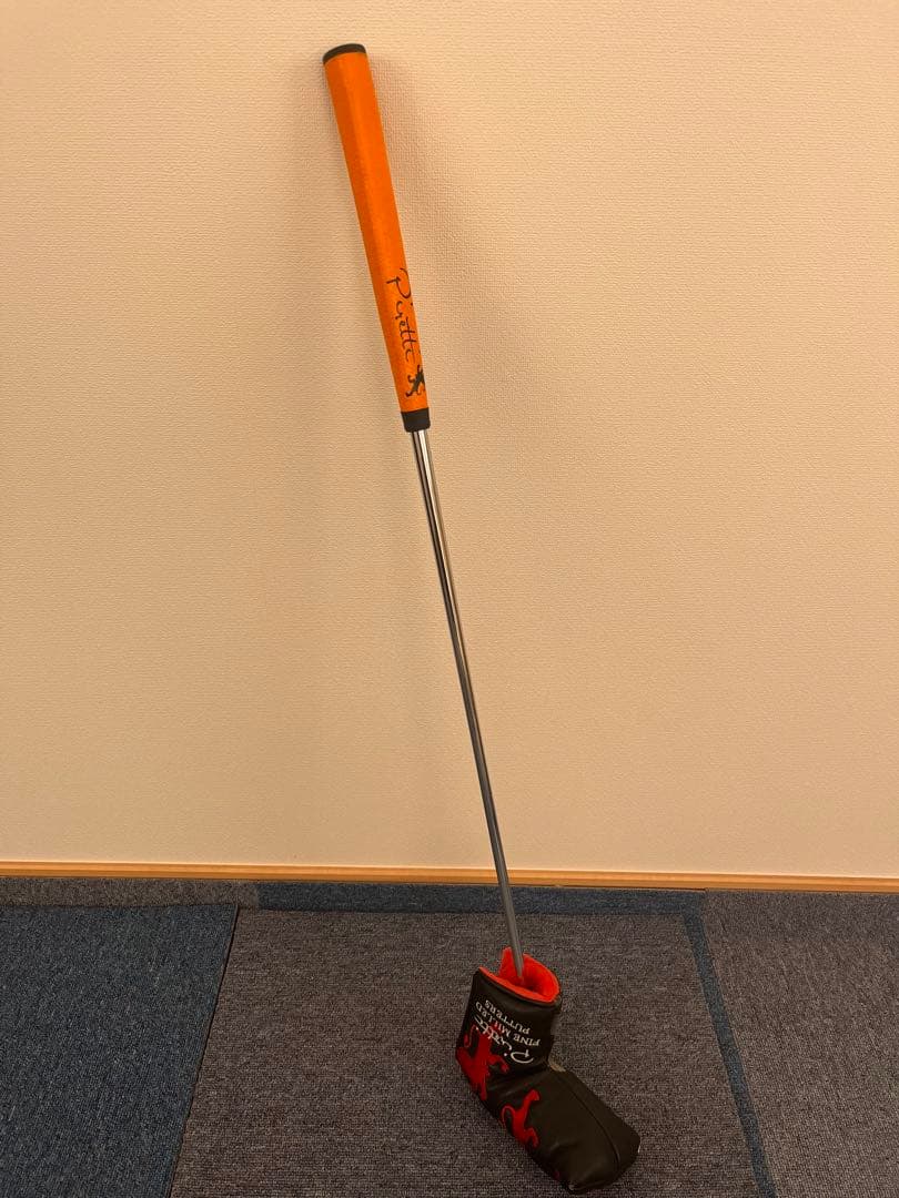 ピレッティ　ピン型パター 375G オレンジグリップ