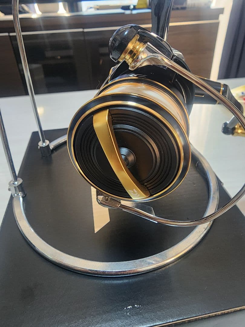 リール Daiwa SALTIGA 4000-XH