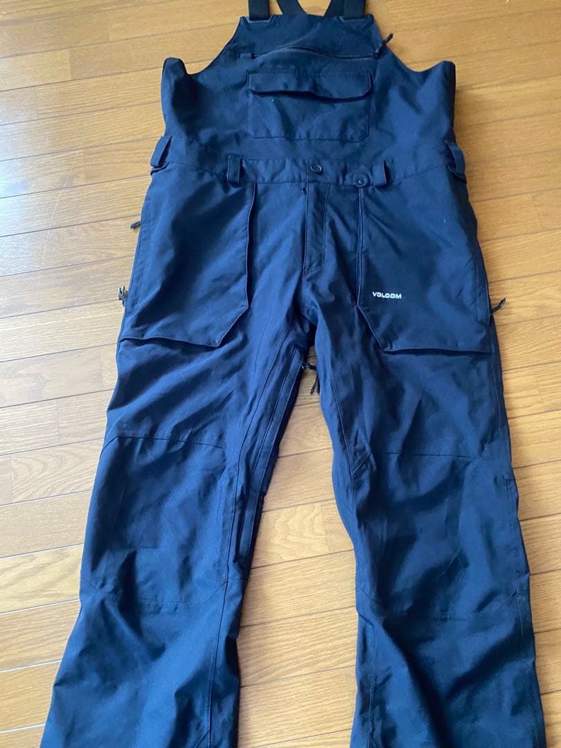 WS さん専用　　　VOLCOM スノーボードウェア ビブパンツ　XLブラック