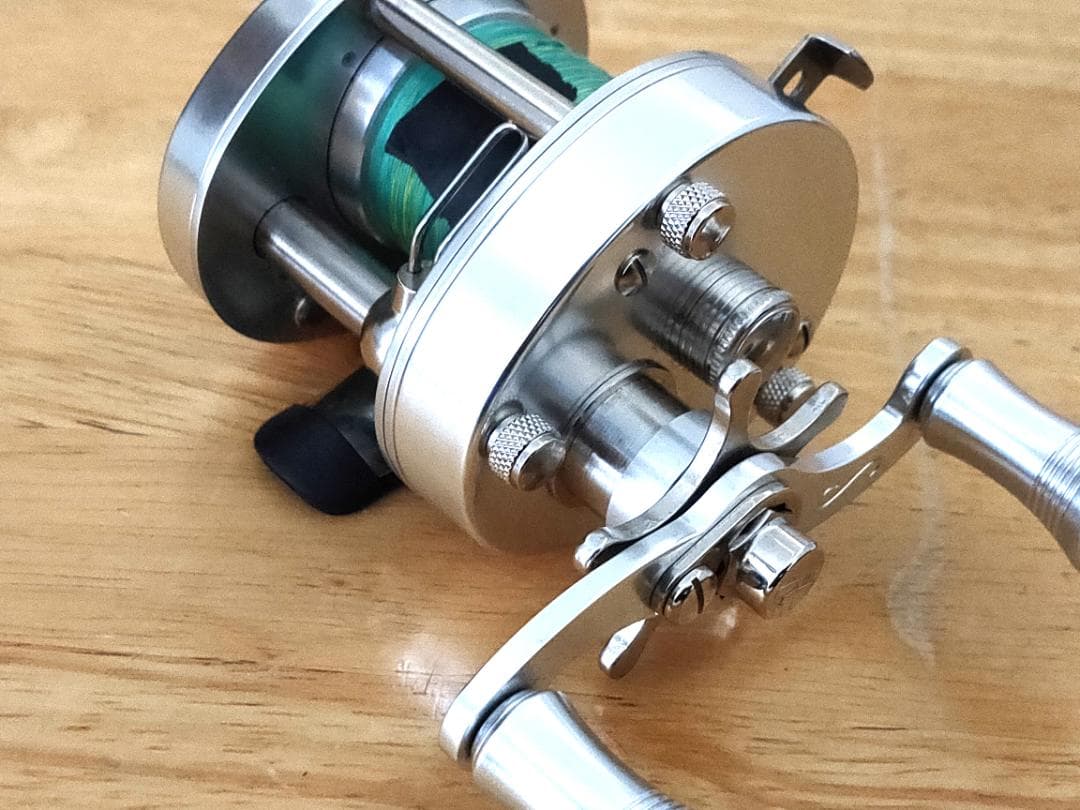 五十鈴工業 ベイトリール 21BC431SSS 箱なし