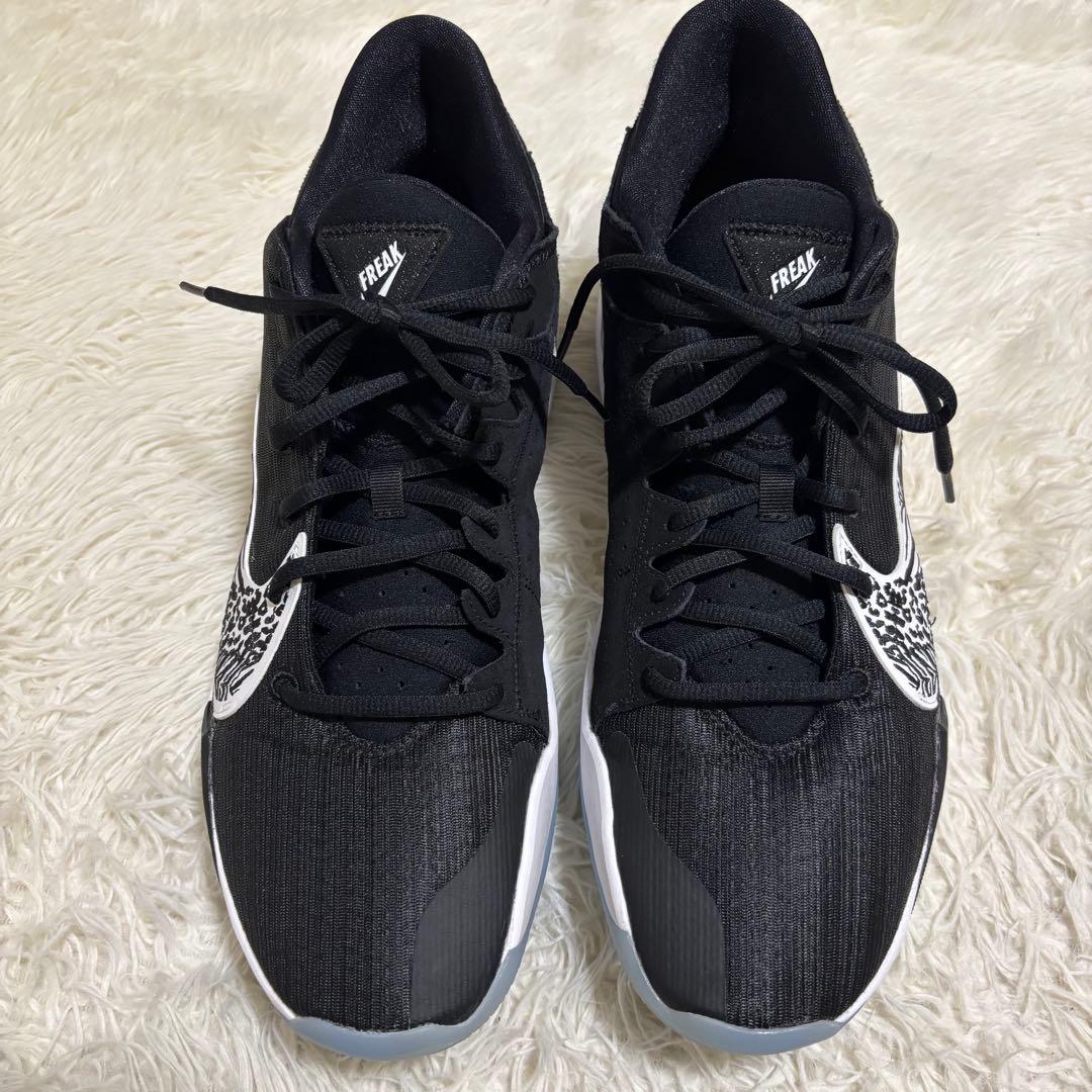 ✨美品　NIKE ZOOM FREAK 2 スニーカー バッシュ 31.5