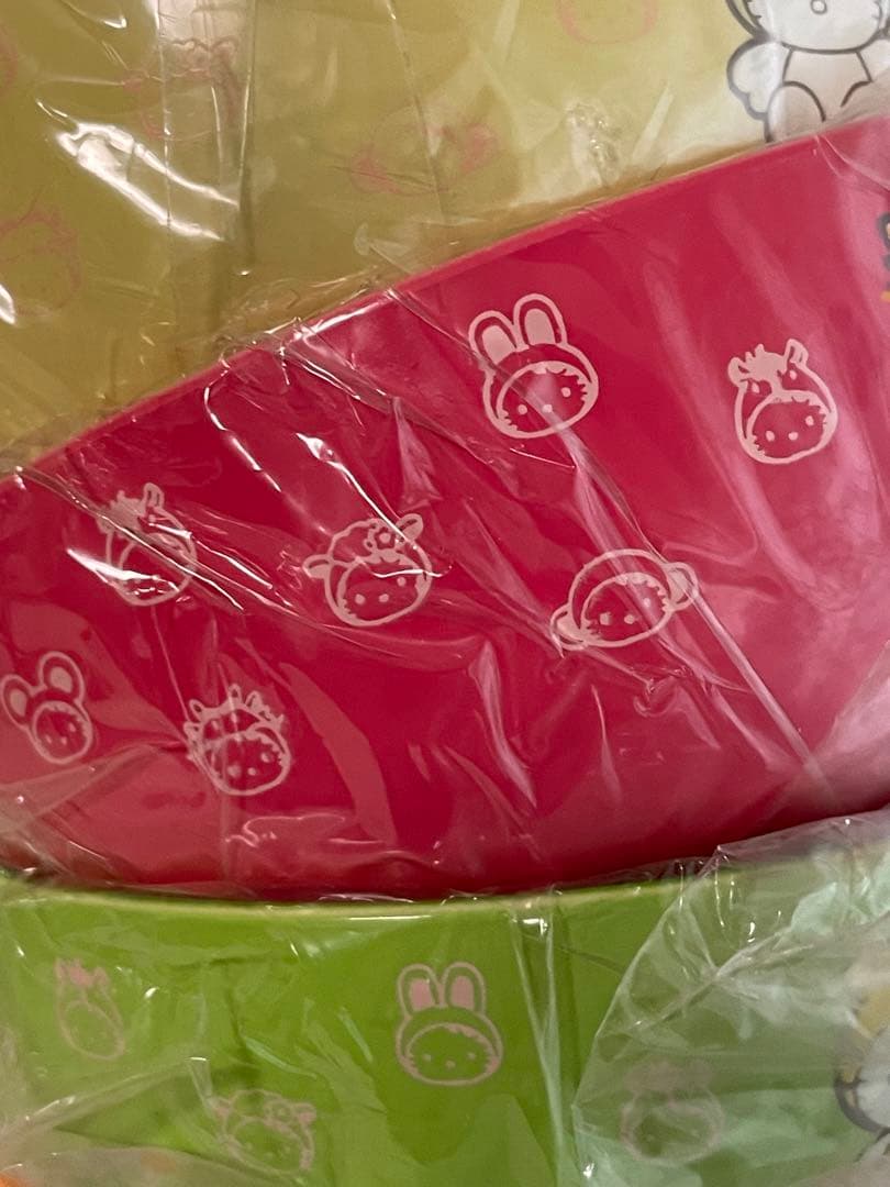 ★激レア★ハローキティの可愛いカラフル干支お茶碗セット