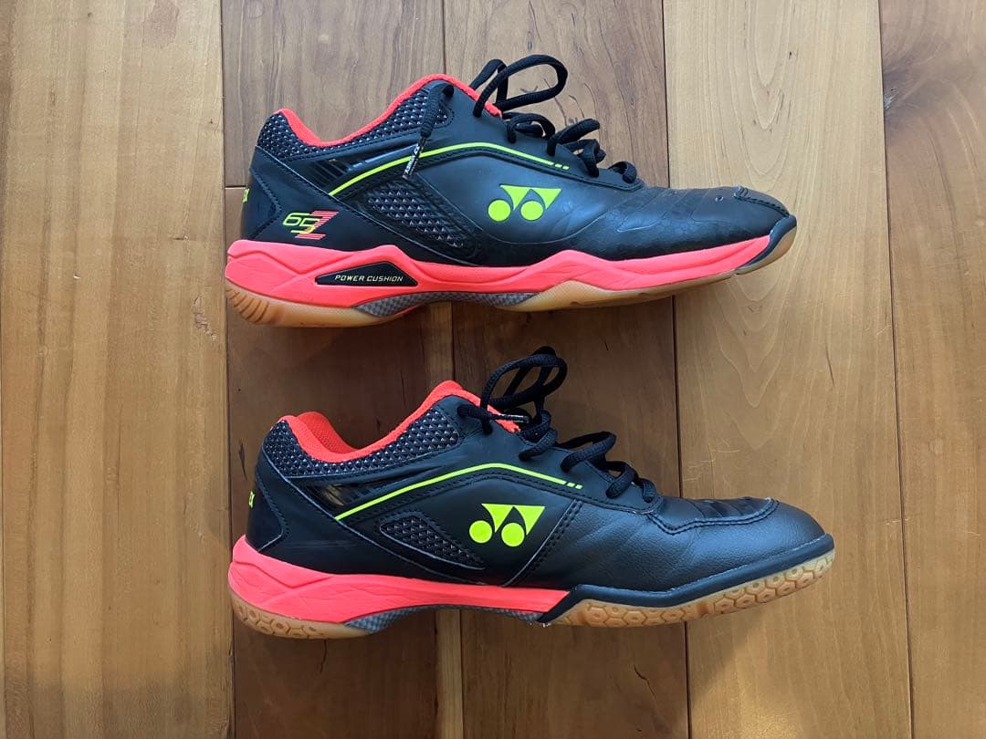 YONEX バドミントンシューズ SHB-65Z ブラック/レッド