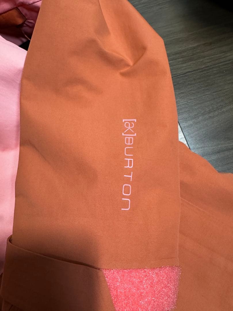 【タグ付属】Burton ak Women's 上下ウェアセット Sサイズ
