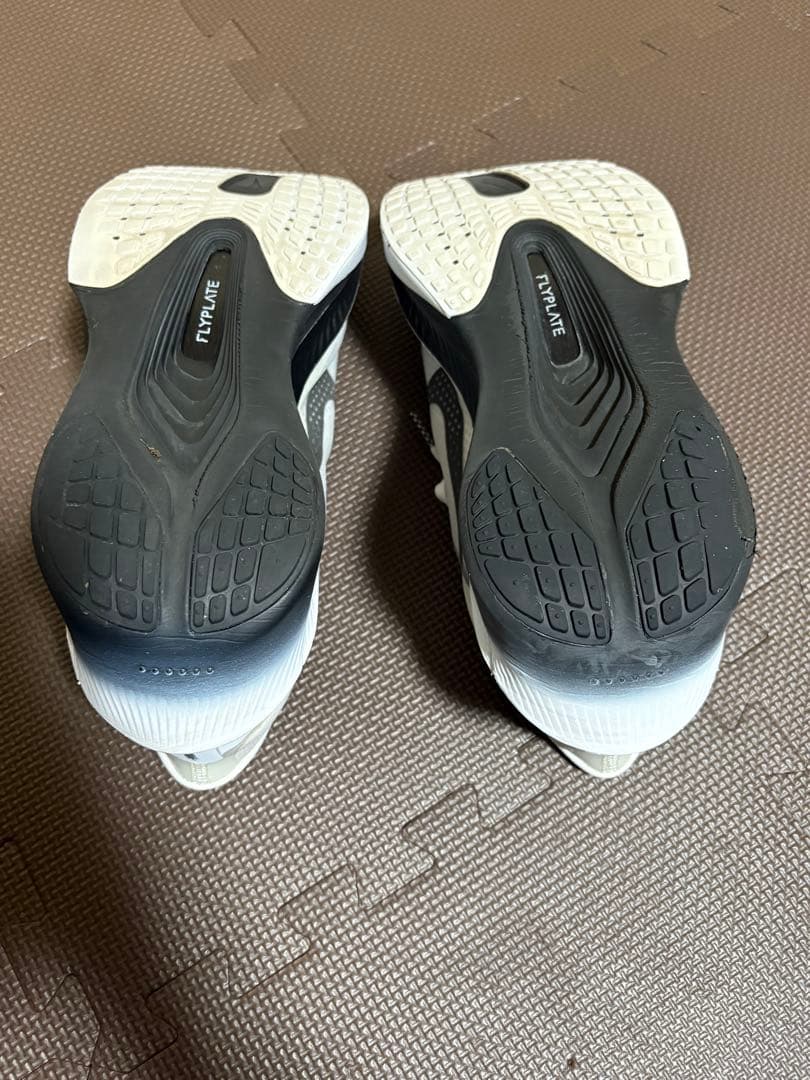 クッキーモンスター　ズームフライ6 ランニング　ジョギング　adidas
