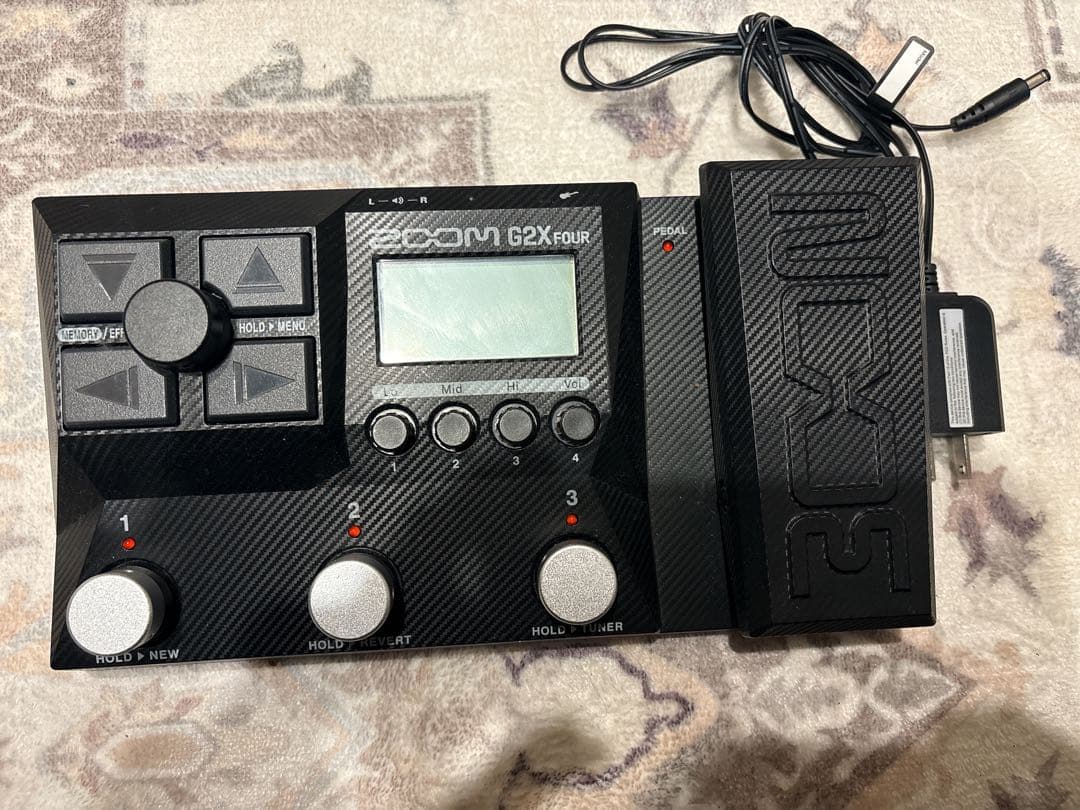 zoom g2-x FOUR マルチエフェクター