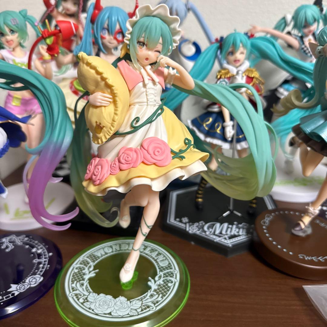 初音ミク　フィギュア　20体　まとめ売り