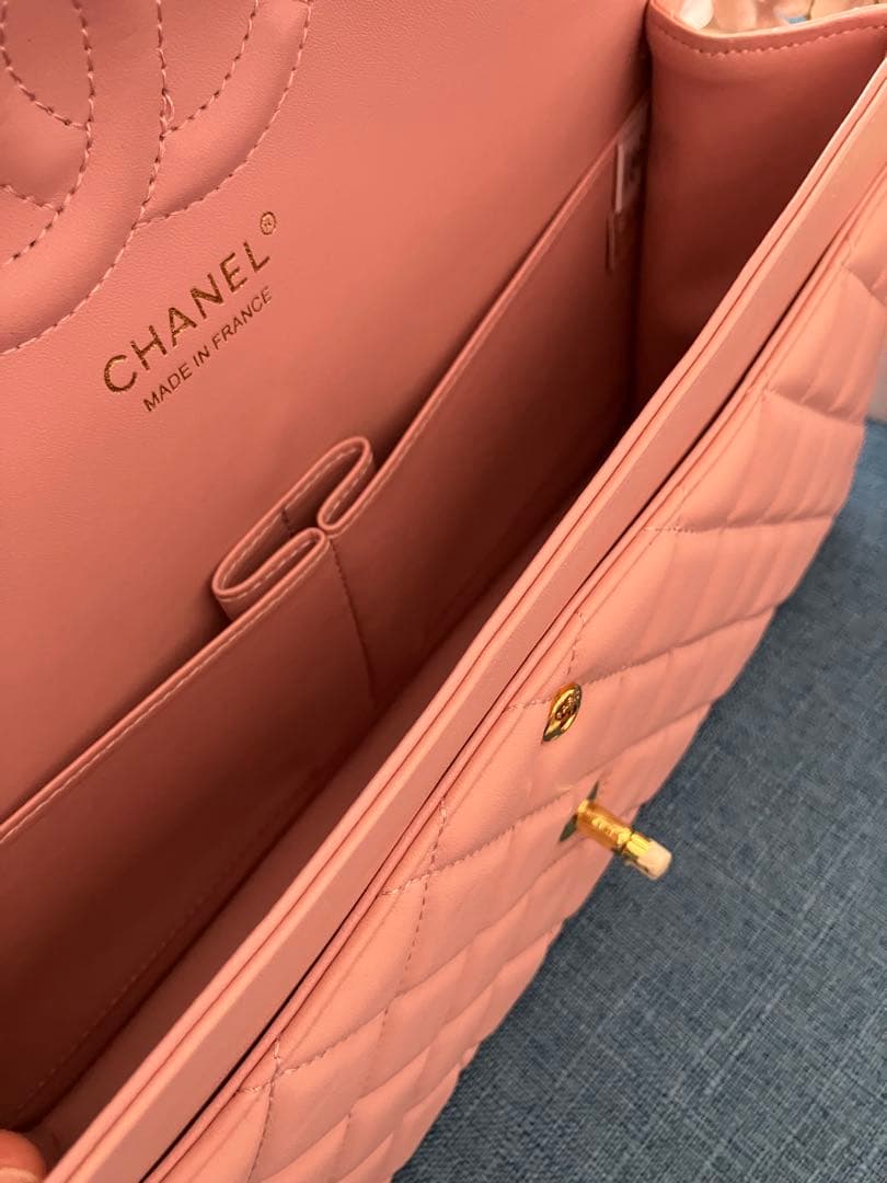 ラス1 CHANEL デカマトラッセ　30 ノベルティ　ショルダー　シリアル