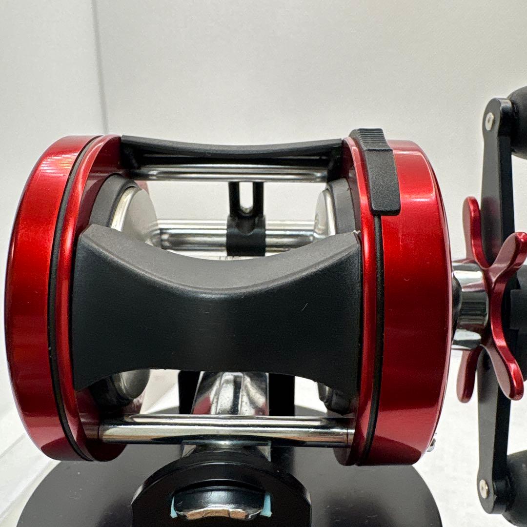 Abu Garcia 6600 D5 SW ベイトリール