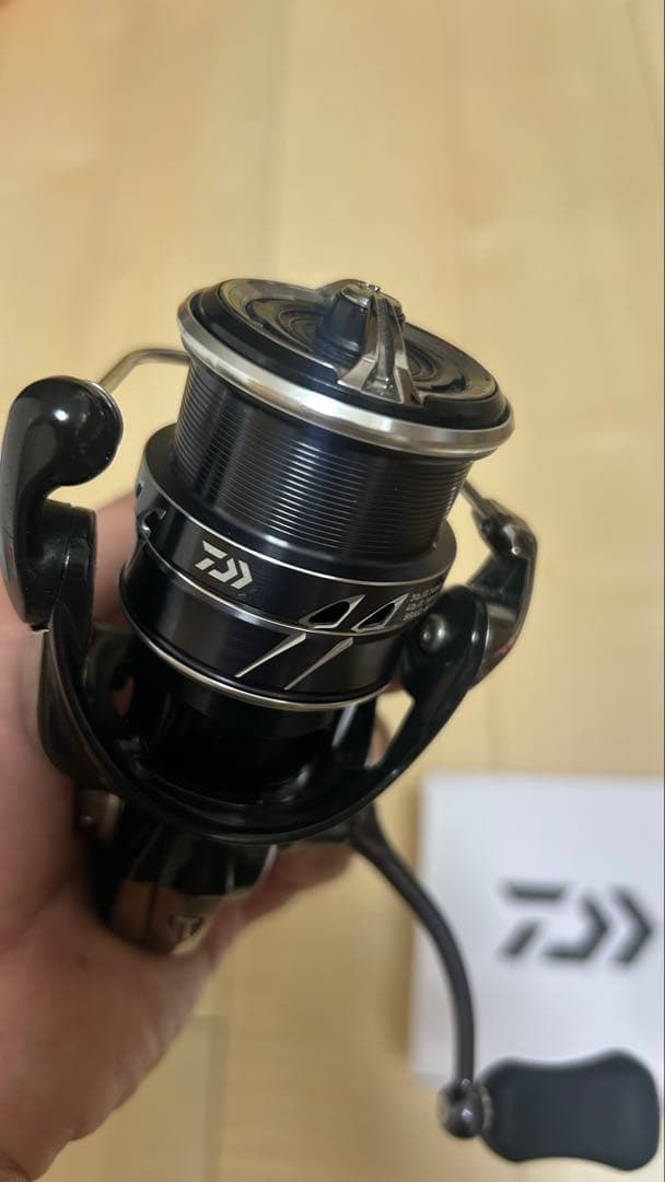 23タトゥーラ　スピニング　FC LT 2500SS-QD