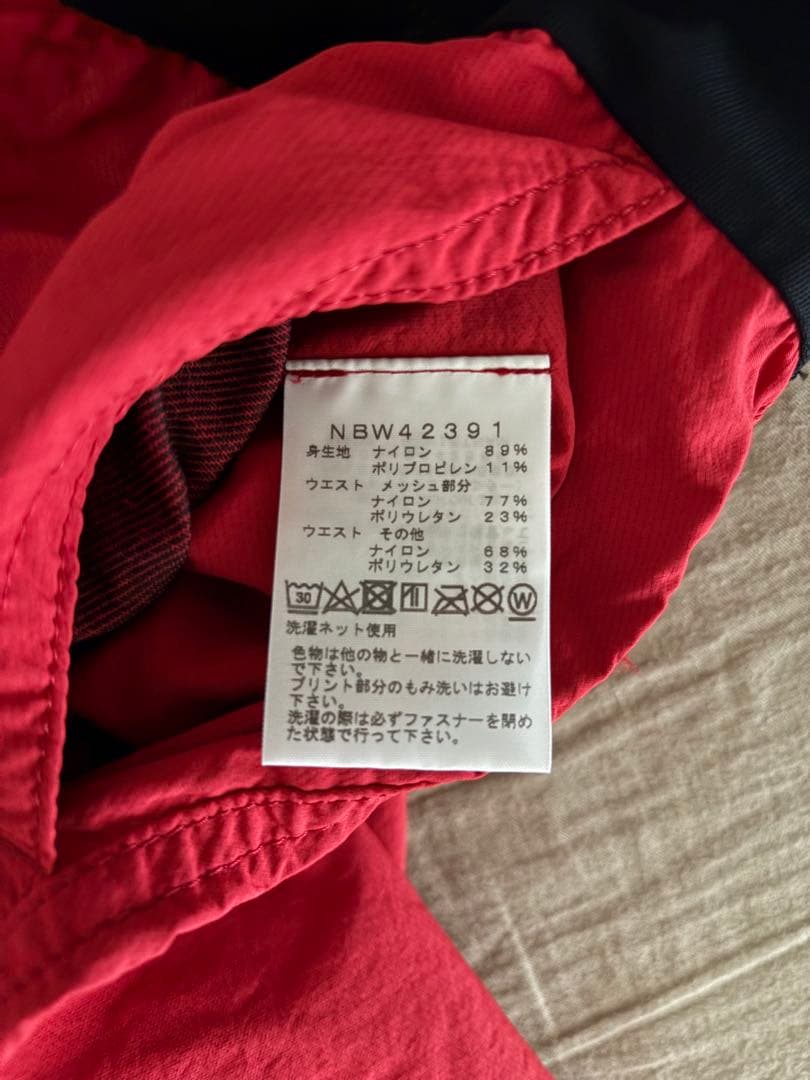 ノースフェイス フリーランショーツ NBW42391 レディースMサイズ レッド