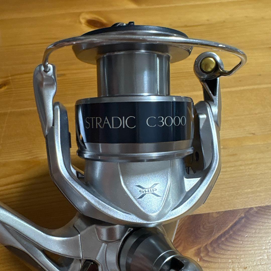 SHIMANO 15STRADIC C3000HG スピニングリール