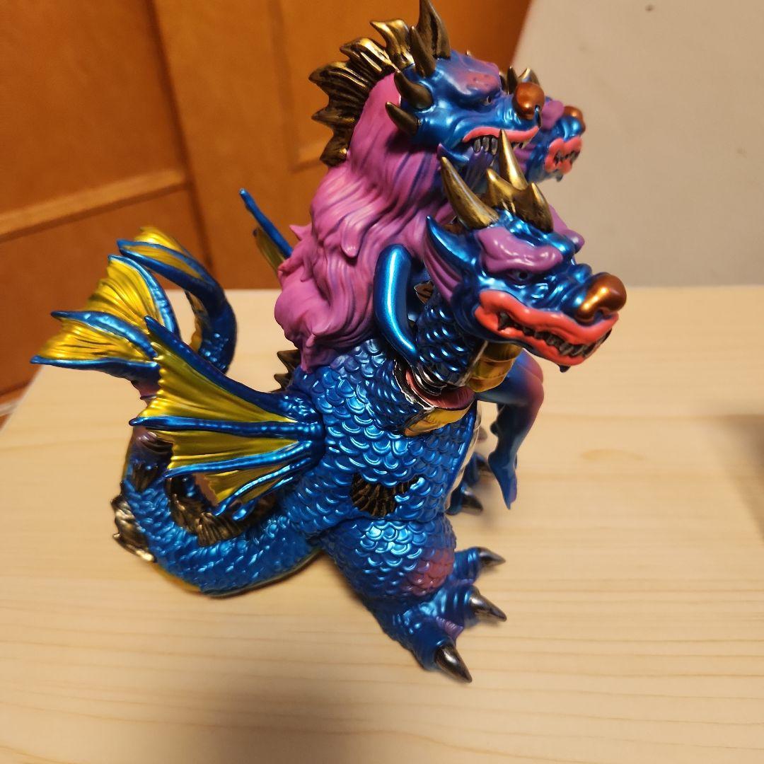 怪獣女王　DRAGORA　ソフビ　2種類セット