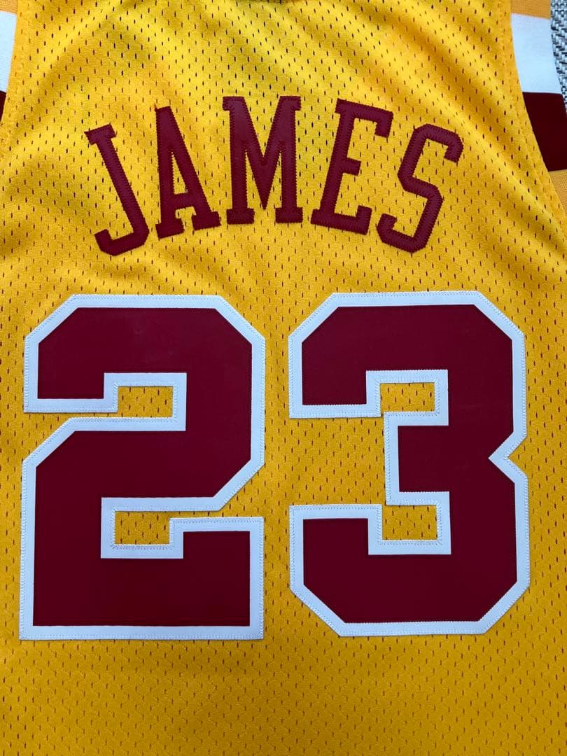 【希少】 NBA　CAVS　JAMES レブロン・ジェームズ 　ユニフォーム　Ｌ