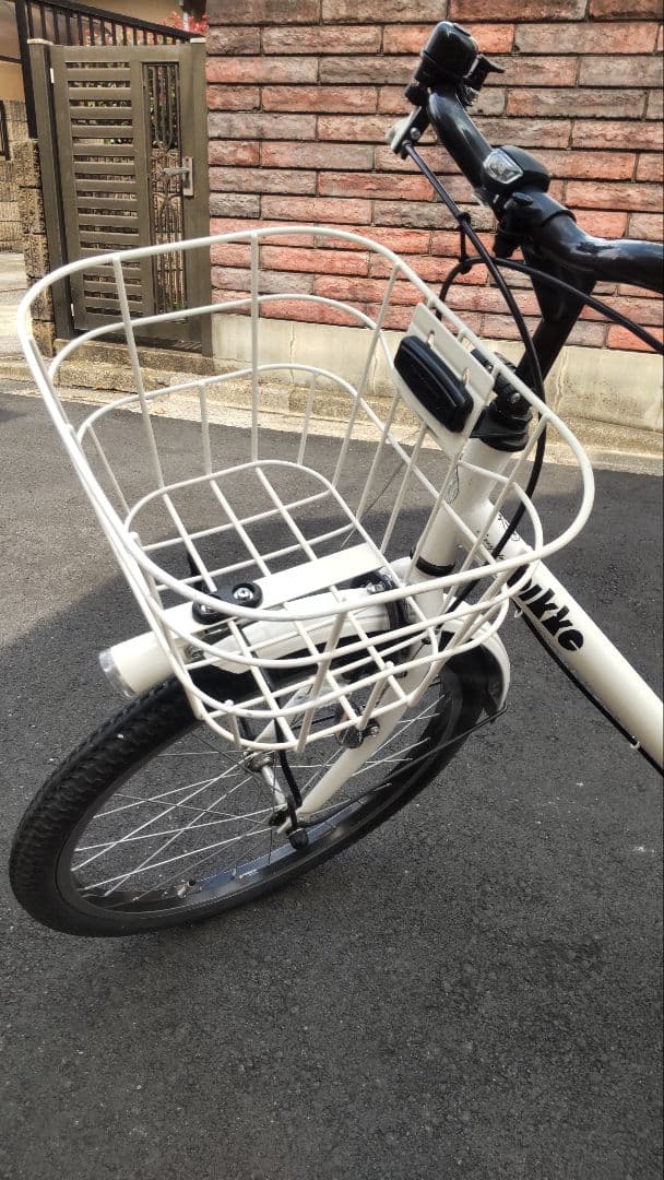 bikke 子供用自転車 ホワイト 前面バスケット付き 22インチ