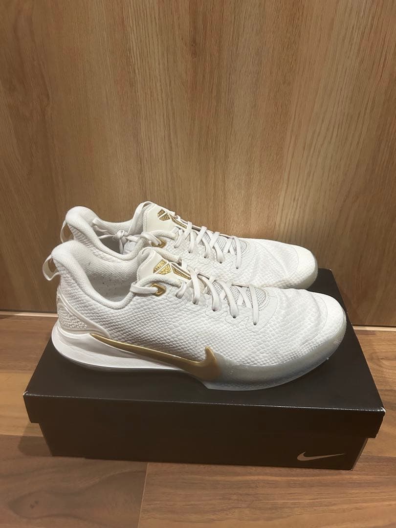シューズ(男性用) NIKE MAMBA FOCUS