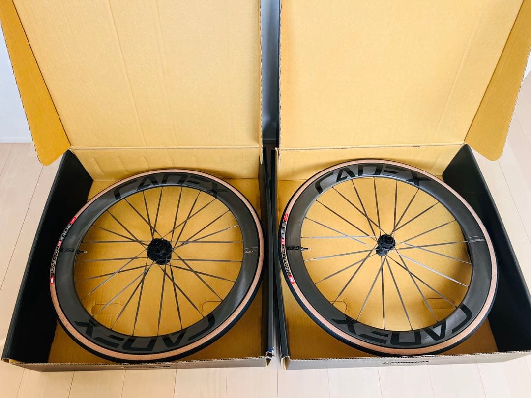 【状態良好】CADEX 50 ULTRA TUBELESS 前後　タイヤ付