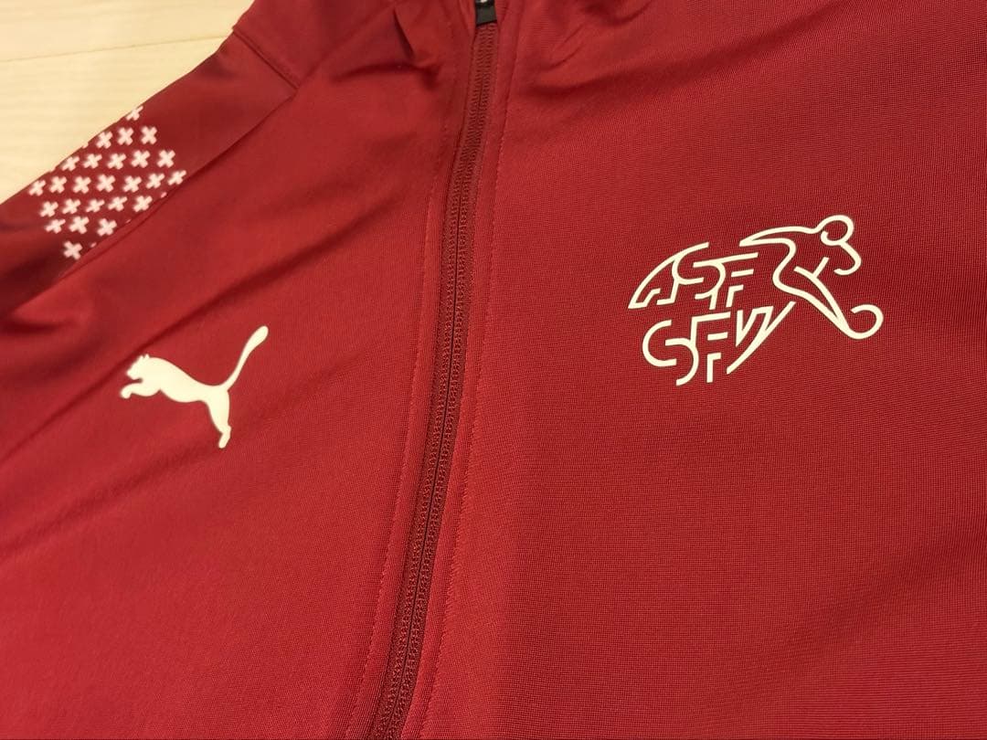 Puma スイス代表 ジップアップウェア ‼️Sサイズ‼️