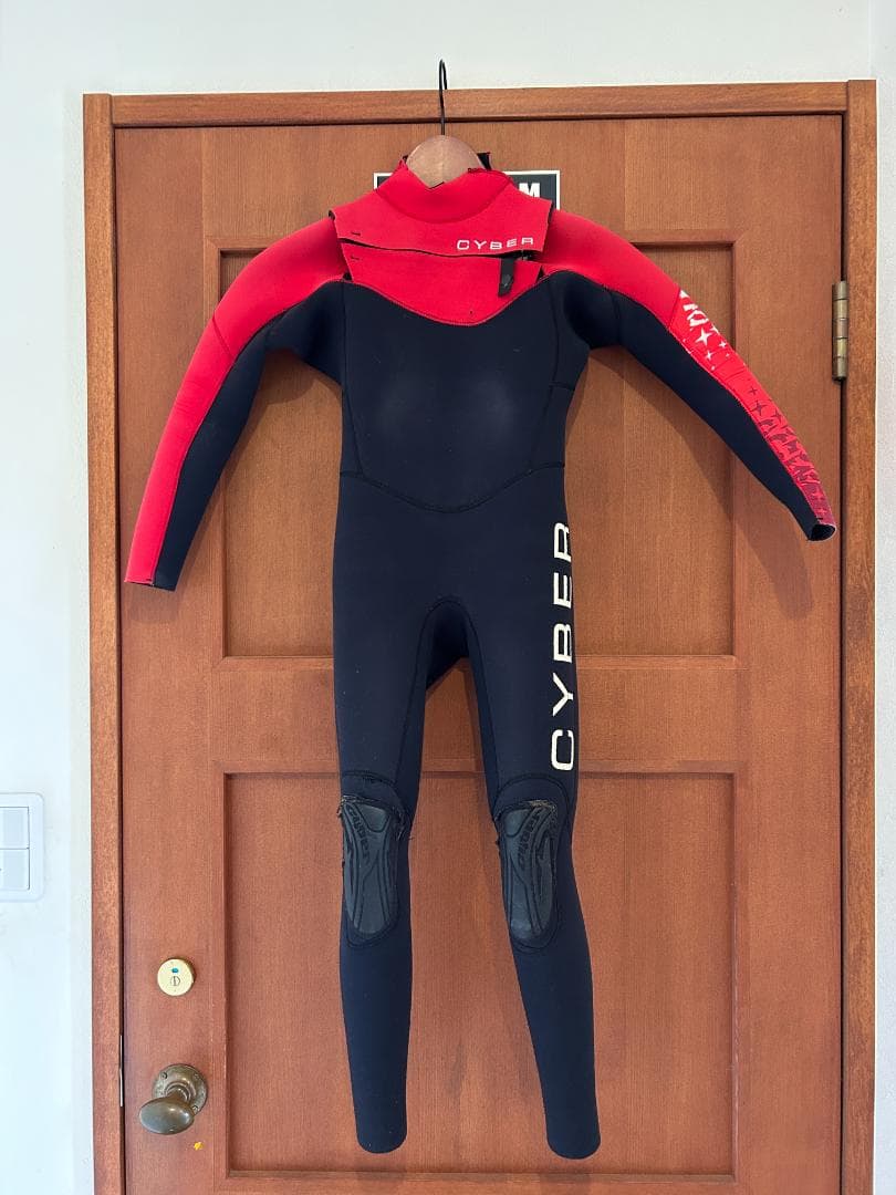 キッズ　125㎝　春秋用　３×２　ジャージフルスーツ　ウエットスーツ